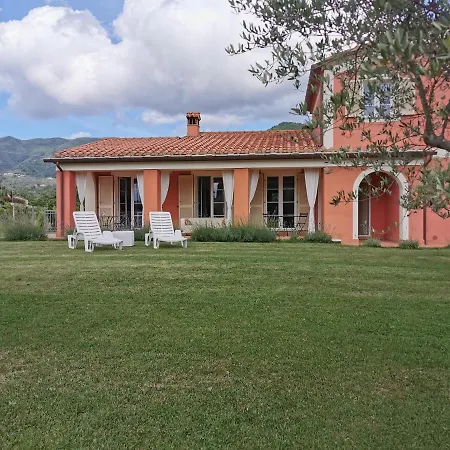 Luna Nuova Bed & Breakfast