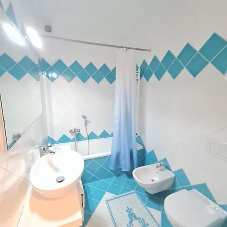 Luna Nuova Bed & Breakfast 3*