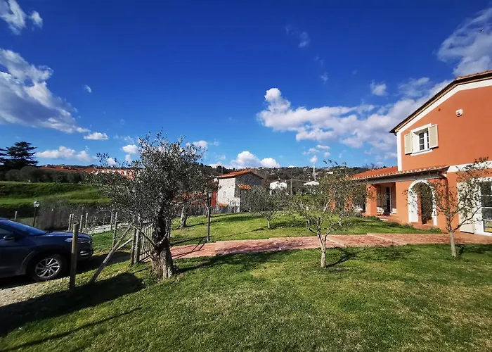 Luna Nuova Frühstückspension Sarzana