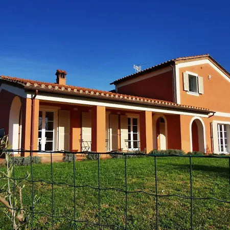 Luna Nuova Bed & Breakfast Sarzana