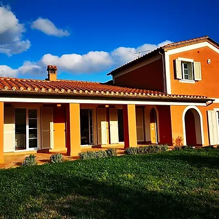 Luna Nuova Bed and breakfast 3*