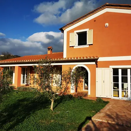 Luna Nuova 3*