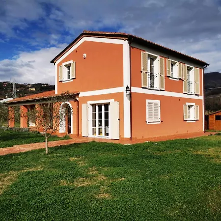 Luna Nuova 3*